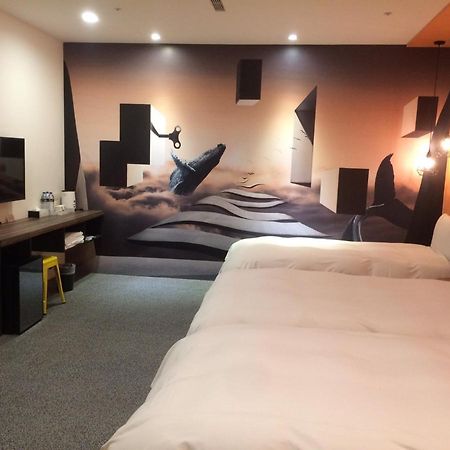 Hotel Half Тайджун Екстериор снимка