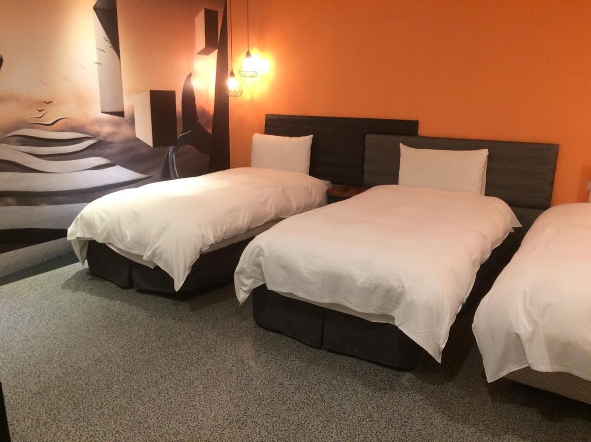 Hotel Half Тайджун Екстериор снимка