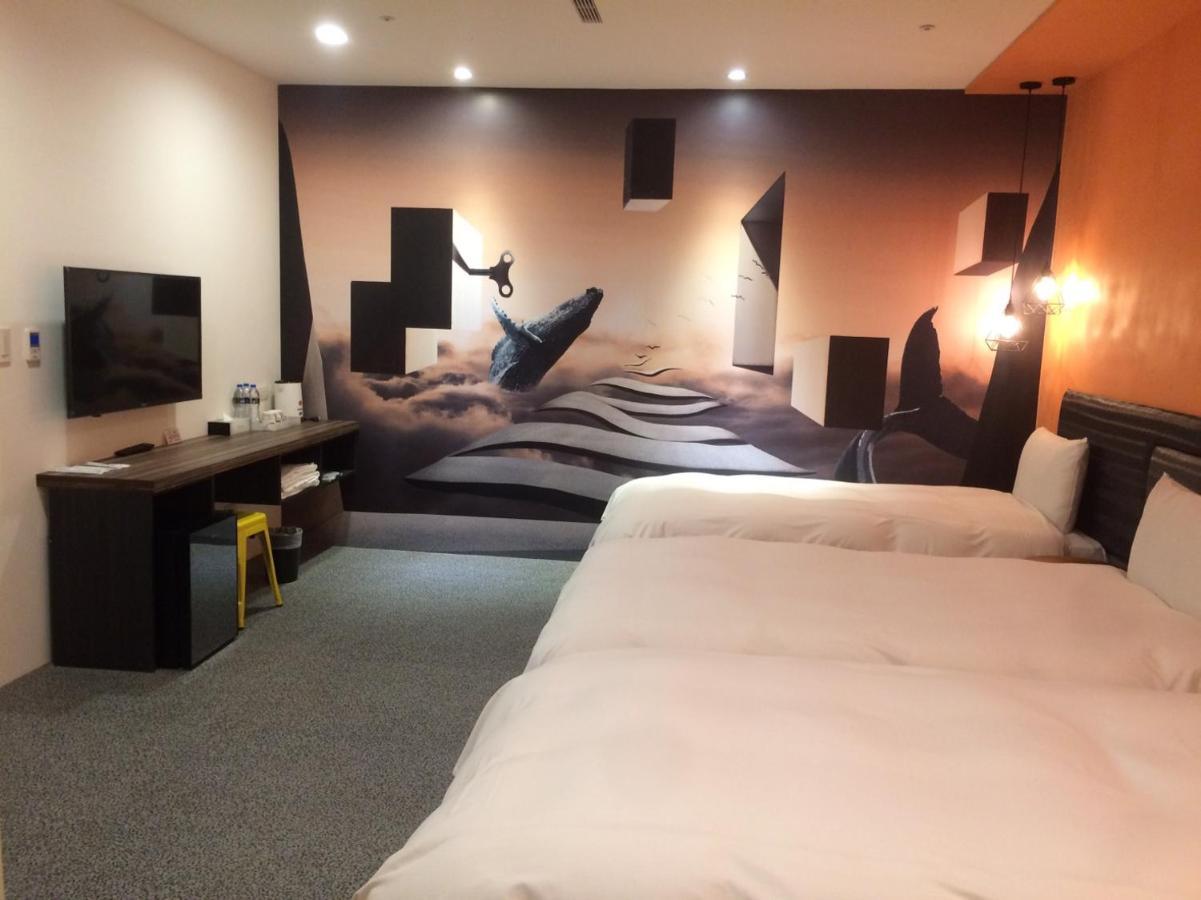 Hotel Half Тайджун Екстериор снимка