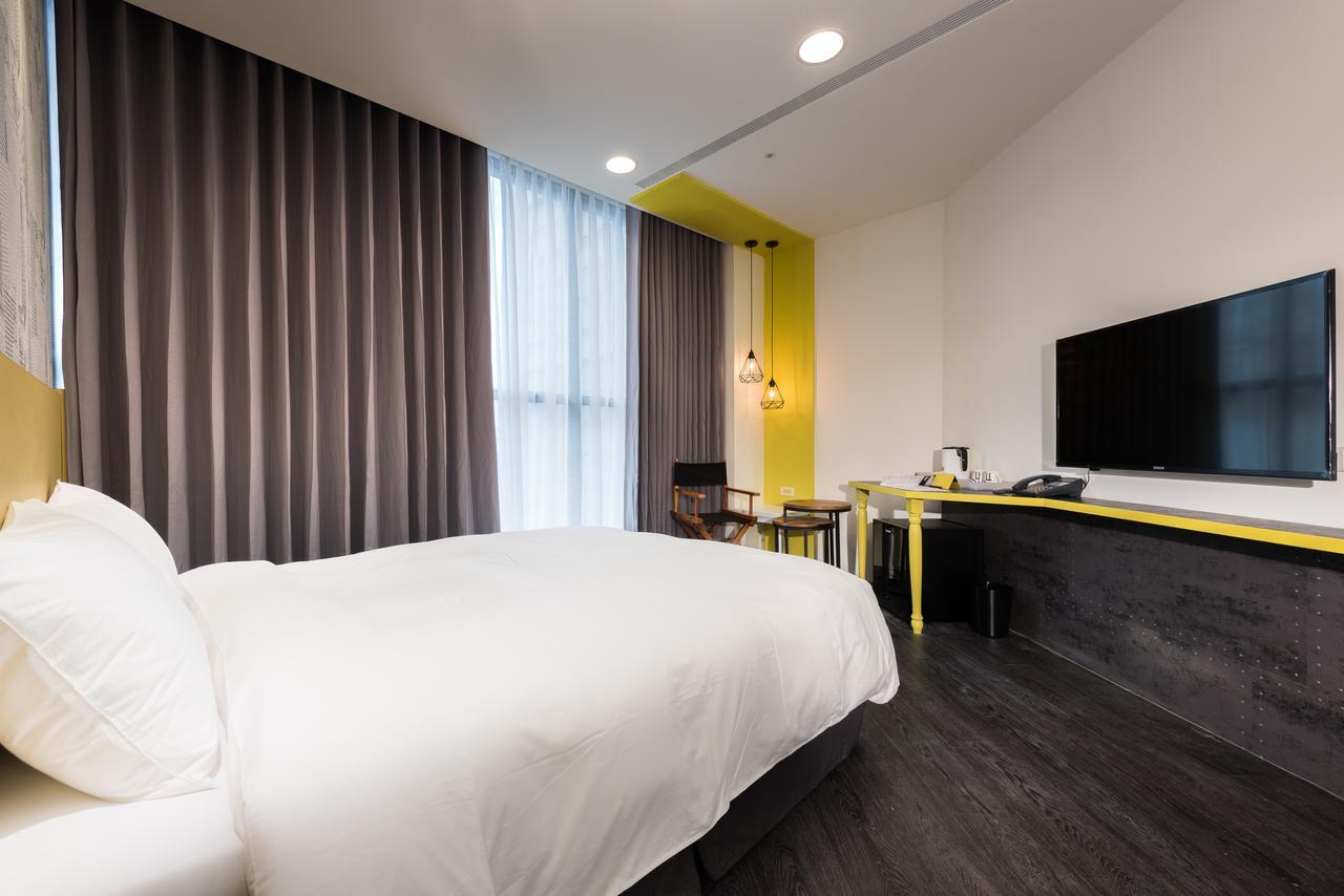 Hotel Half Тайджун Екстериор снимка
