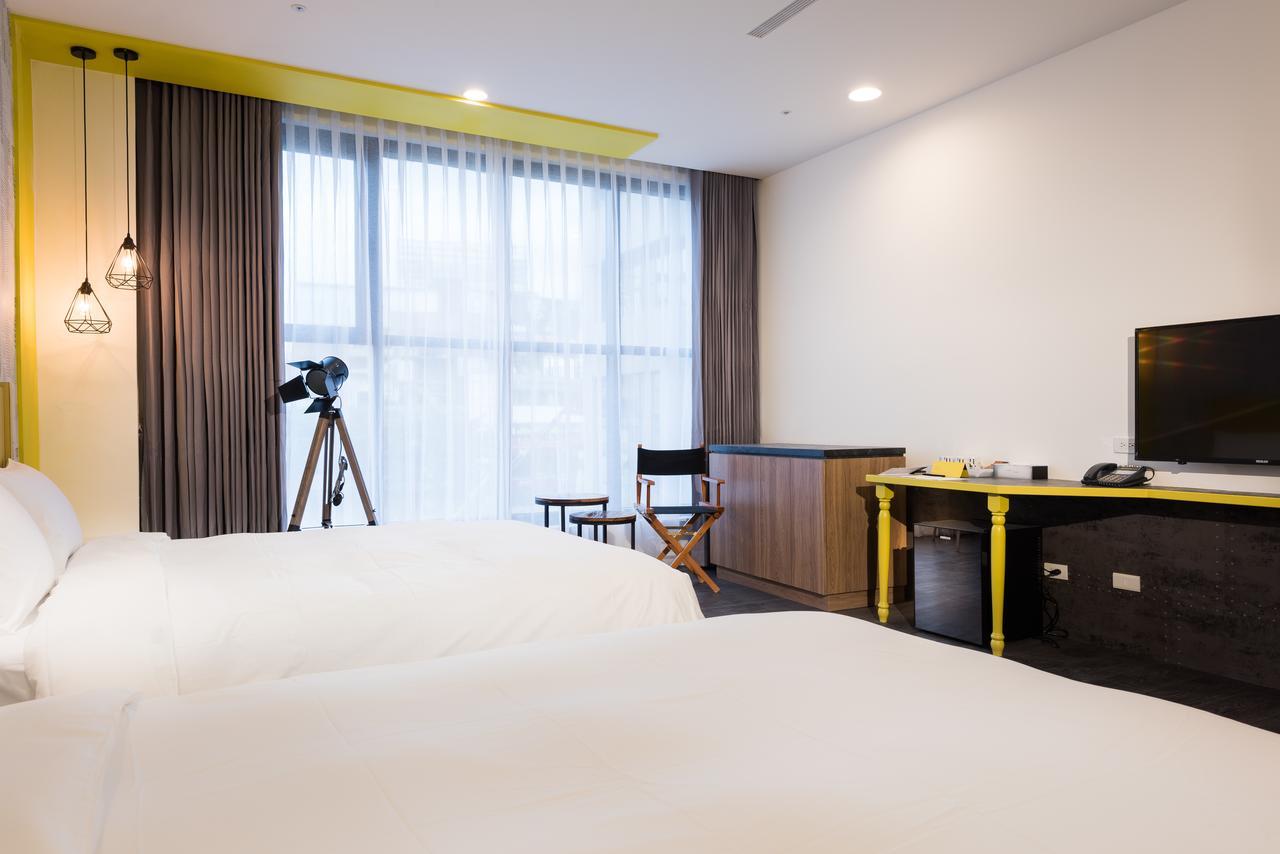 Hotel Half Тайджун Екстериор снимка