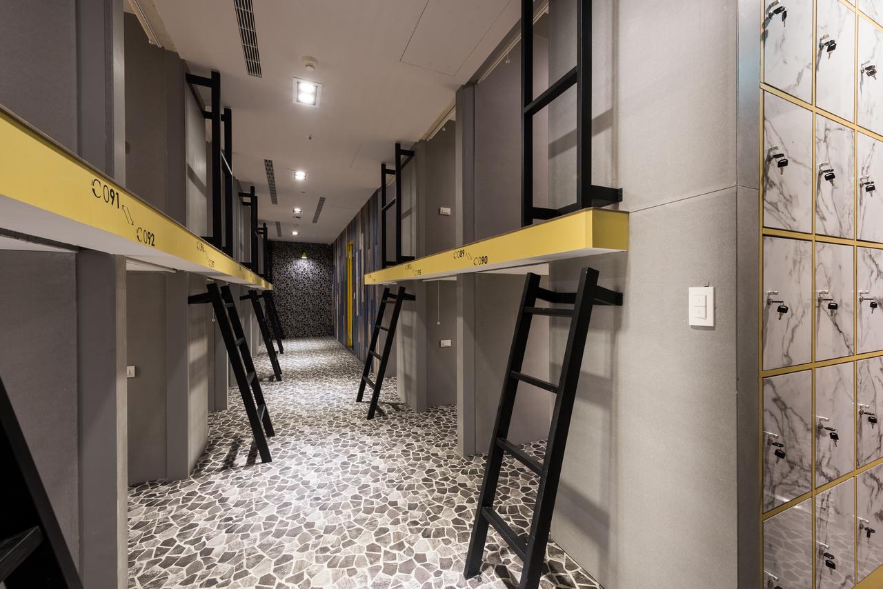 Hotel Half Тайджун Екстериор снимка