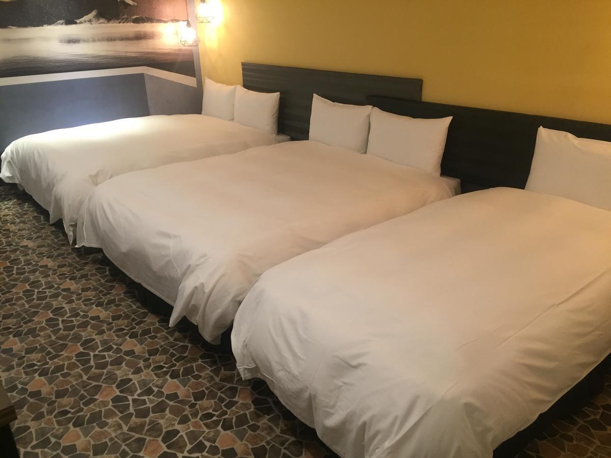 Hotel Half Тайджун Екстериор снимка